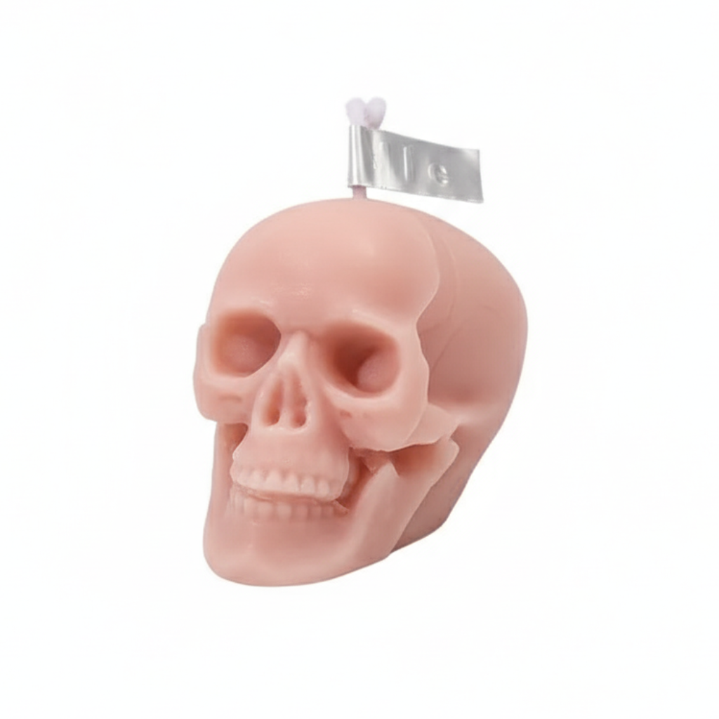 Skull-Shaped Soy Wax Candle – Sandalwood Scent – 5.8oz – Long Lasting 40h Burn – Decorative Candle for Halloween, Easter & Home